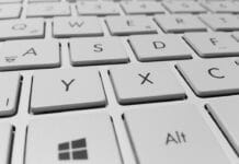 Rola AI w arbitrażu międzynarodowym – przyszłość rozstrzygania sporów